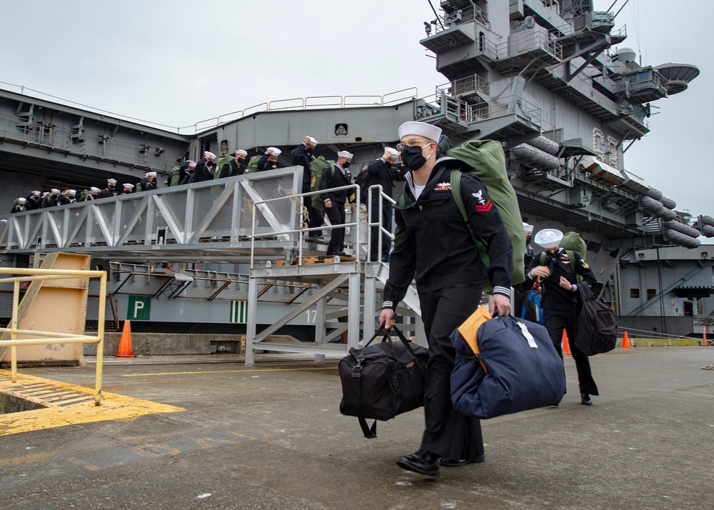 John C Stennis Sailors Return Home From Deployment Commander U S