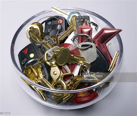 5 Ways to Organize Your Keys in a Bowl