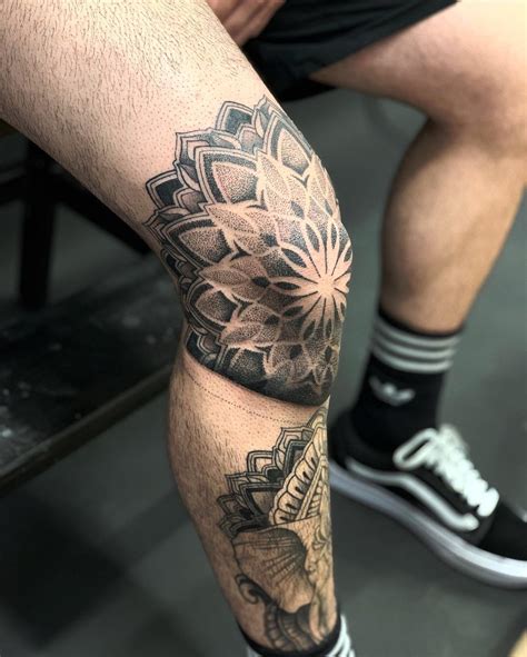 10 Knee Tattoo Ideas You'll Want to Consider