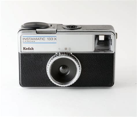 Kodak Instamatic 133 X 126 Film Camera With Case Fully Working Film