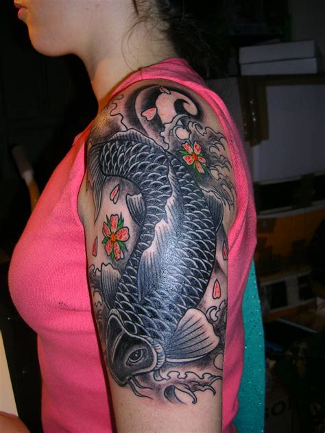 10 Koi Fish Tattoo Designs for a Stunning Arm Piece