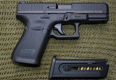 Le Glock 44 Le Premier Pistolet 22 Lr De La Marque Autrichienne