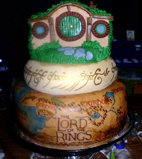 7 Ways to Create a Lord of the Rings Cake