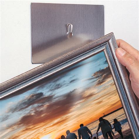 Magnetic Picture Hanger for Easy Wall Decor