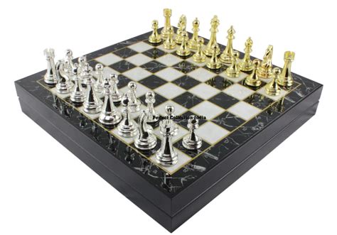 Magnificent Chessmen Superior Board Chess Set Luxury Gold And Silver