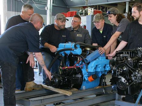 Marine Diesel Engine Mechanic: Expert Repairs at Sea