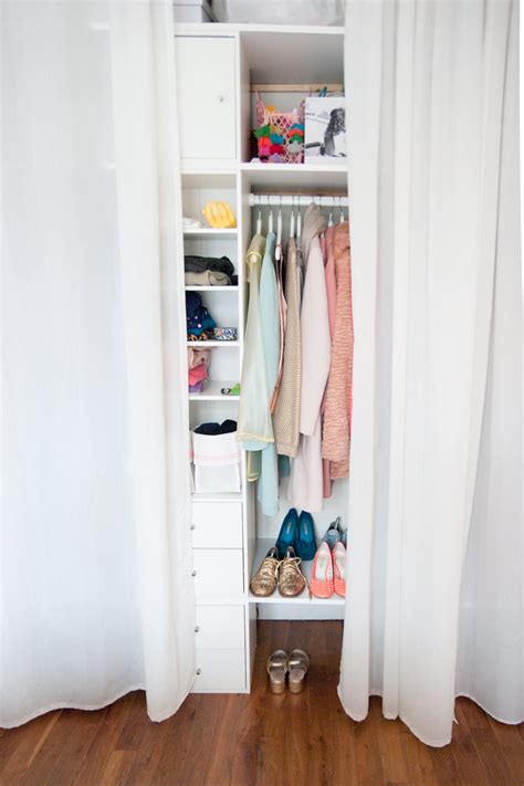 Maximize Your Small Closet With Closet Organizers