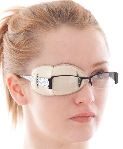 5 Benefits of Wearing a Medical Eye Patch