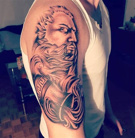 Aquarius Men Tattoo Designs That Make a Statement