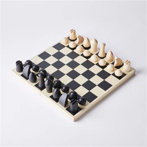 Moma Chess Set