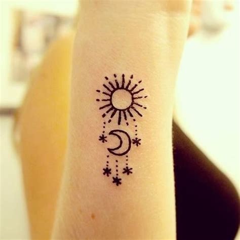 Moon Easy Tattoo Design Best Moon Tattoos Best Tattoos Momcanvas