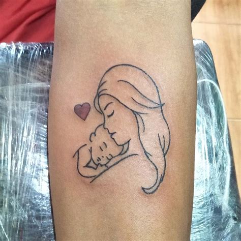 7 Beautiful Mother Tattoo Designs to Try