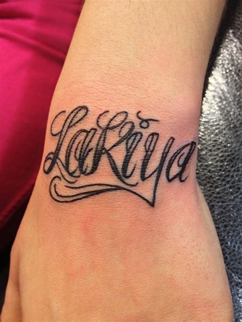 7 Name Wrist Tattoo Designs You'll Love