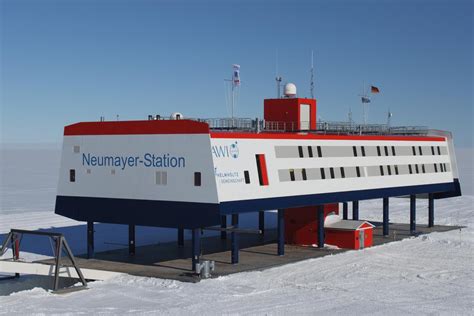 5 Facts About Neumayer III Station