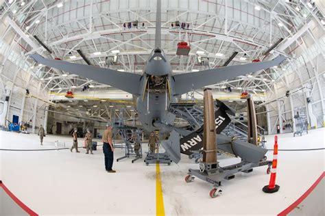 New Hampshire Airmen Complete First Apu Install In Kc 46 Air National