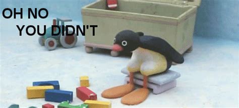 Oh Noot Noot You Didn T Gif Penguin Spin Ohnoyoudidnt Discover