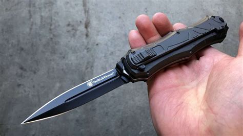 Out the Front Knife: A Comprehensive Buyer's Guide