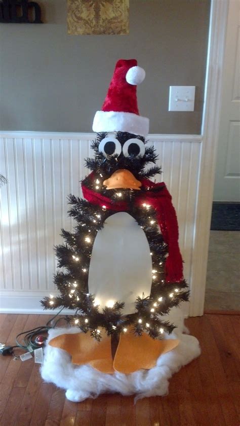 Penguin Christmas Tree Christmas Tree Themes Penguin Christmas