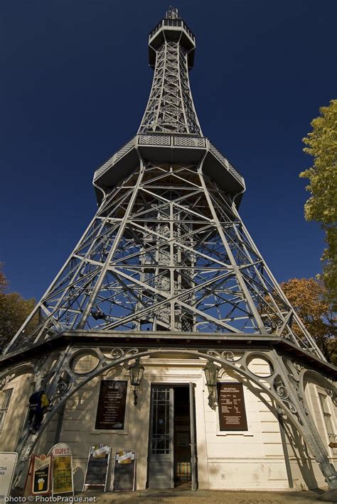 Pet N Lookout Tower Avantgarde Prague