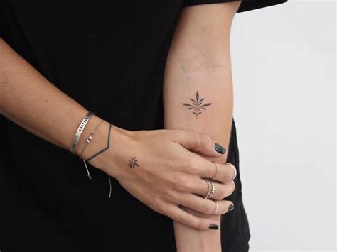 Petit Tatouage Panosundaki Pin 2024 D Vme Sanat D Vme Fikirleri Erkek D Vmesi