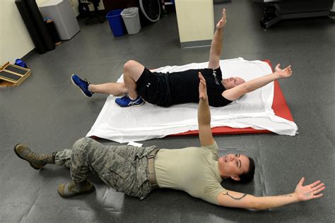 Physical Therapy Airmen Provide Healing Touch Amp Gt Air Force Amp Gt Article Display