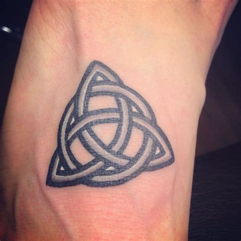 Pin By Alexander Hee On Tattoos Picture Tattoos Knot Tattoo Trinity