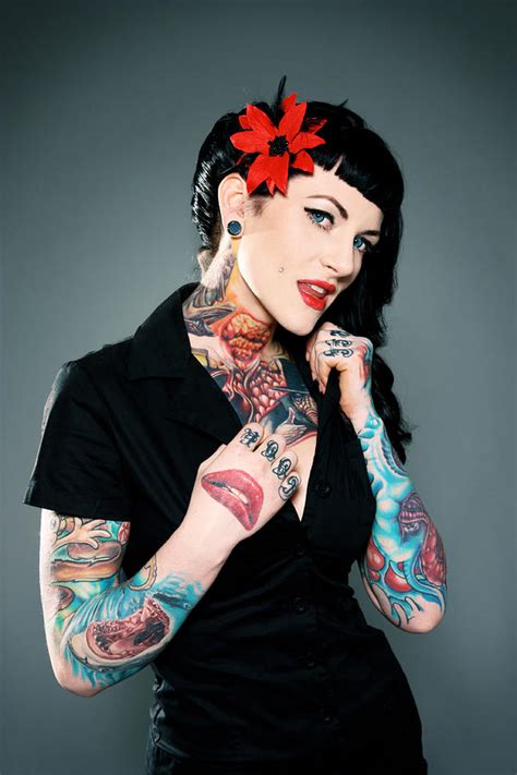 Tattooed Pinup Girls: Rebel Spirit Meets Classic Beauty