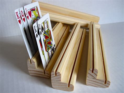 5 Ways to Choose the Best Playing Card Holder