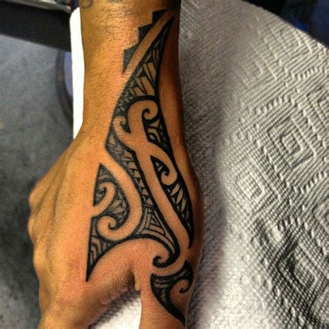 10 Polynesian Hand Tattoo Designs to Inspire You