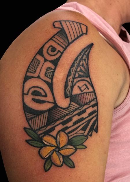 Polynesian Hook Plumeria By Adam Considine Tattoonow