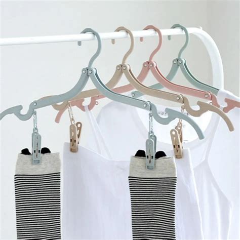 Portable Folding Clothes Hanger Clip Outdoor Travel Clothes Hanger