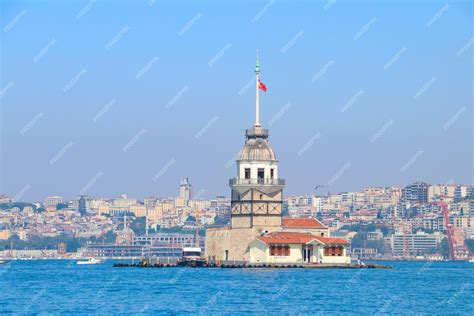 Premium Photo Maiden Tower Tower Of Leandros Turkish Kiz Kulesi