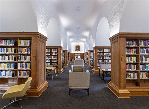 Discover the Radcliffe Science Library in Oxford