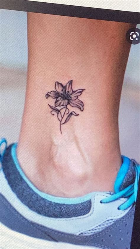 Rapunzel Flower Tattoo Tatueringsid Er Tatueringsdesigner Tatuering