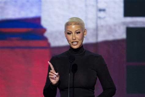 Rnc Speaker Amber Rose S Forehead Tattoos What Do They Mean Whnt Com