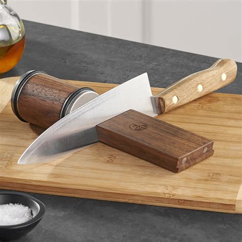 Sharpen Your Knives with a Roll Knife Sharpener