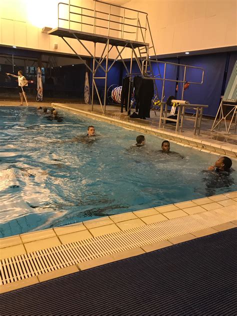 5 Ways to Pass the Royal Navy Swim Test