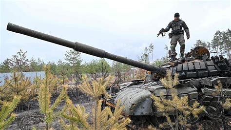 5 Ways Russia's Tanks Are Failing in Ukraine