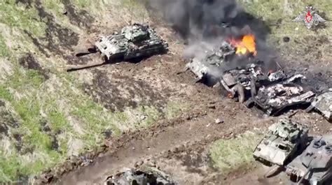 Russian Video Shows Drone Strikes On Leopard 2 Tanks In Zaporizhzhia