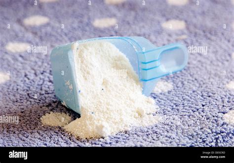 Scoop Of Laundry Detergent Washing Powder Stock Photo Alamy