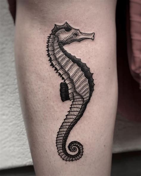 Seahorse Tattoo Design Ideas With Meanings February 2021 Seahorse