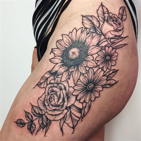 Side Hip Tattoo Flower Thigh Tat 15 Ideas Hip Tattoo Cute Tattoos