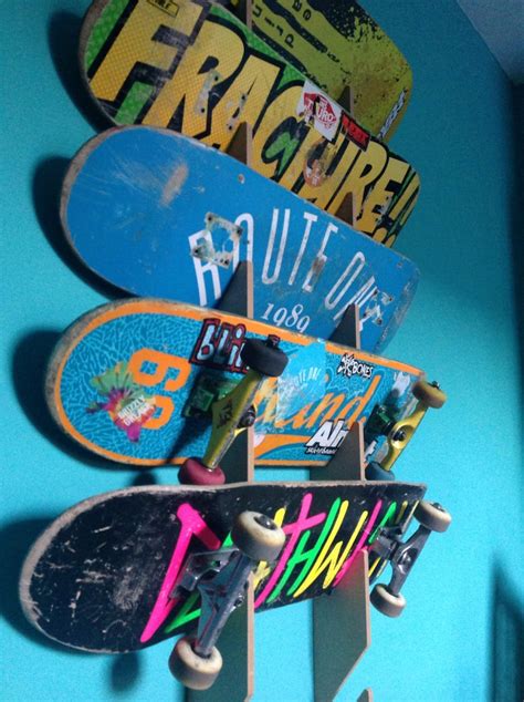 Skateboard Rack Wall Mounted Holds Up To 6 Decks Etsy Parete