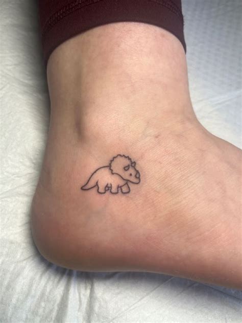 Small Dinosaur Tattoo Meltblogs