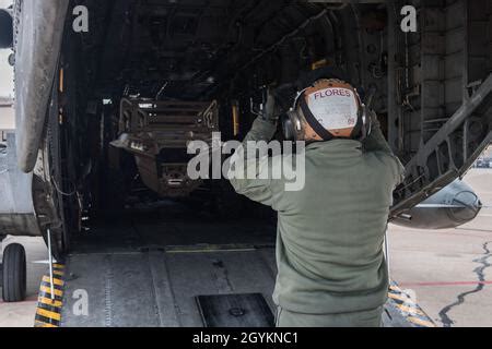 Special Tactics Airmen Load A Razor From A U S Marine Corps Sikorsky