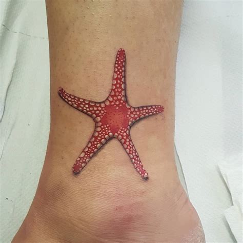 10 Starfish Tattoo Designs to Inspire Your Next Ink