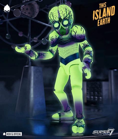 Super 7 This Island Earth Ultimates Wave 2 Action Figure 1 10 Scale Metaluna Mutant Blue Glow