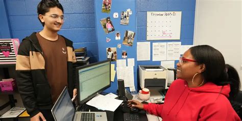 Superintendent Recognizes National School Counseling Week Black