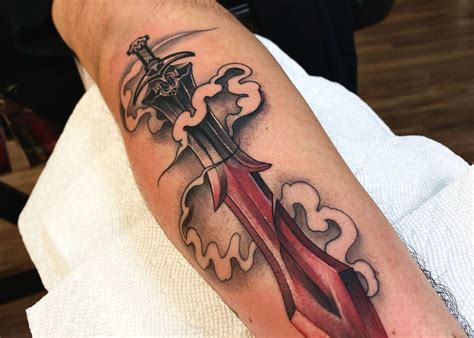 10 Sword Tattoo Designs for Men to Consider