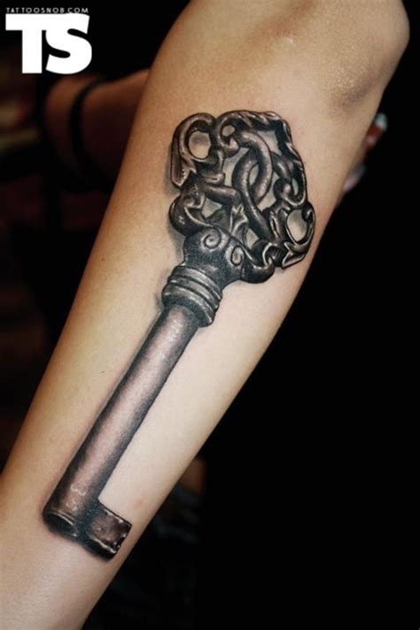 7 Unique Tattoo Key Design Ideas